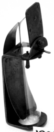 A close-up of a metal object
Description automatically generated with low confidence