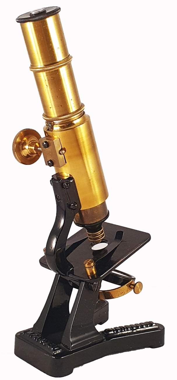 Figure 1. Microscope household as engraved in the catalogue of the ...