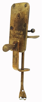 A close-up of a metal device
Description automatically generated